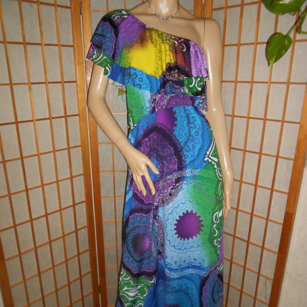 Nawty Fox Multicolor Single Shoulder Maxi Dress
